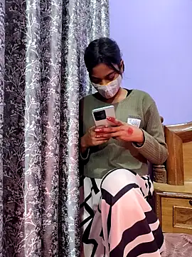 Student12th online show from 11-22-25, 03:44