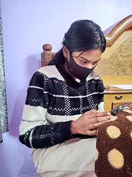 Student12th online show from 01-14-26, 04:07