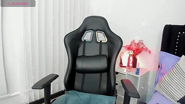 LuluuBerry online show from 01-13-26, 08:58