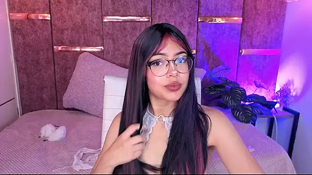  ViolletteNoir  online show from 11-25-25, 07:58