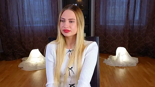 Snapshot of FreidaLerew chatting on 11-11-25, 04:45 FreidaLerew online show from 11-11-25, 04:45