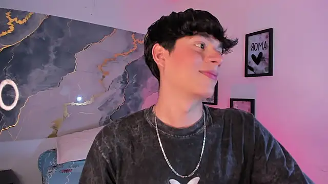 Snapshot of Isaac_Kurtt chatting on 11-15-25, 07:32 Isaac Kurtt online show from 11-15-25, 07:32