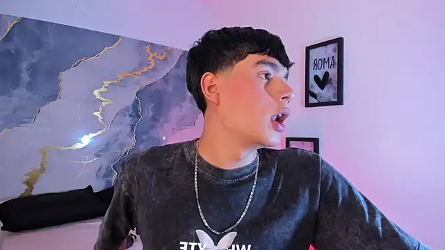 Snapshot of Isaac_Kurtt chatting on 11-24-25, 07:46 Isaac Kurtt online show from 11-24-25, 07:46