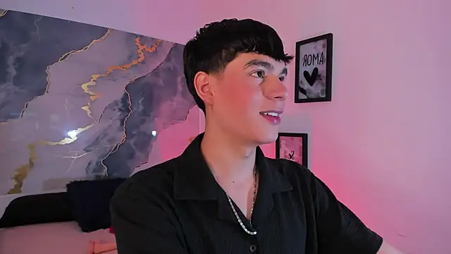 Snapshot of Isaac_Kurtt chatting on 11-28-25, 07:38 Isaac Kurtt online show from 11-28-25, 07:38