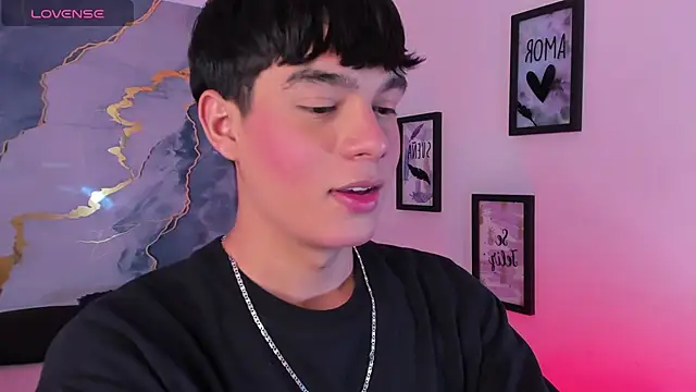 Snapshot of Isaac_Kurtt chatting on 12-13-25, 07:53 Isaac Kurtt online show from 12-13-25, 07:53