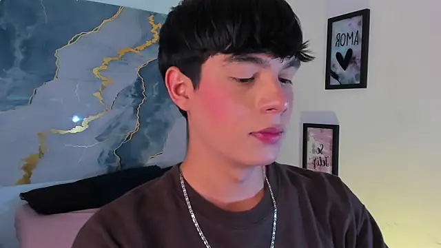 Snapshot of Isaac_Kurtt chatting on 01-07-26, 07:49 Isaac Kurtt online show from 01-07-26, 07:49