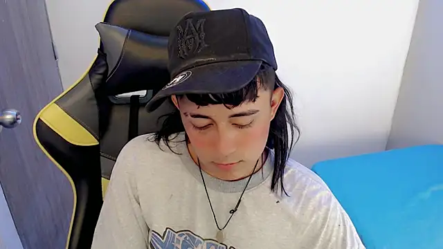 Tatann 18 online show from 11-21-25, 08:40