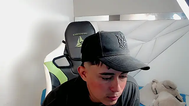 Tatann 18 online show from 12-05-25, 03:59