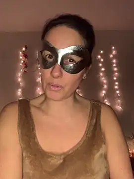 massagistahotbrunette online show from 03-01-26, 08:55