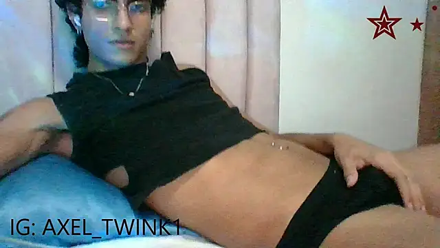 axel love13 online show from 01-15-26, 04:50