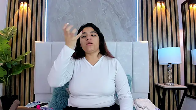 Carlotta de velour online show from 01-10-26, 02:35