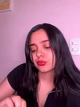 Snapshot of candicewest_ chatting on 11-09-25, 01:31 candicewest online show from 11-09-25, 01:31