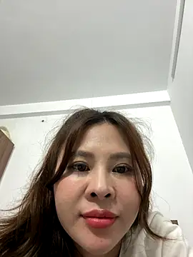 hellela-a online show from 11-06-25, 06:09