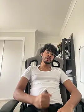 jayluvsu69 online show from 11-07-25, 02:00