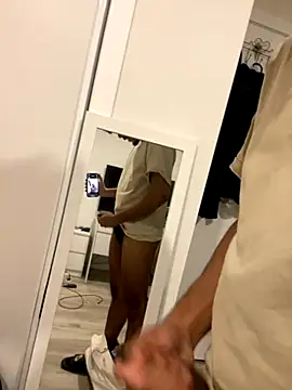 jayluvsu69 online show from 11-08-25, 12:38