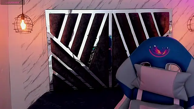 Dulcinea77  online show from 11-10-25, 07:57