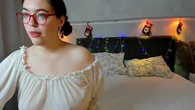 Mersedes Rosso online show from 12-20-25, 09:49