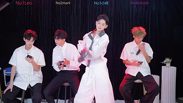 AAA-winner online show from 11-06-25, 09:37