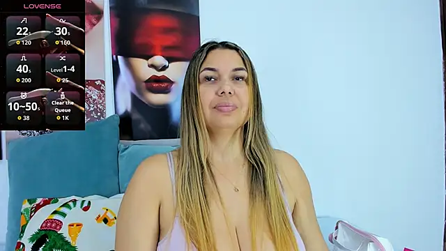 Snapshot of Andhrea_Vale chatting on 11-25-25, 11:54 Andhrea Vale online show from 11-25-25, 11:54