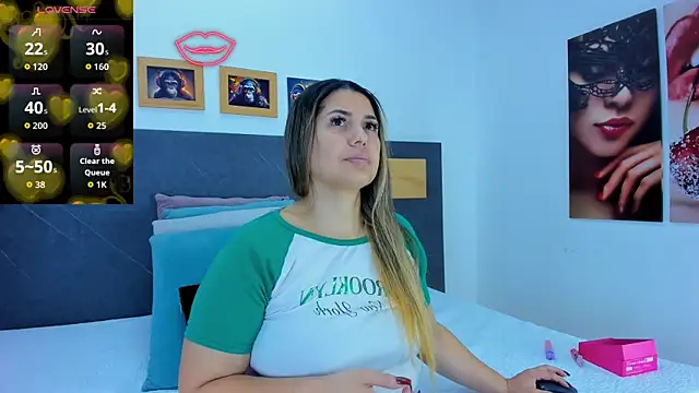 Andhrea Vale online show from 04-13-26, 12:21