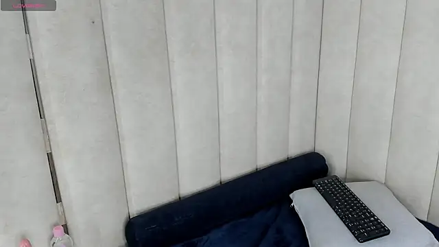 TifanyGrey online show from 11-06-25, 09:15