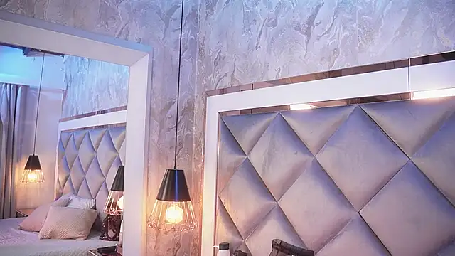 crystal gilton online show from 02-28-26, 07:04