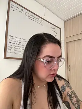 cleo wale  online show from 11-28-25, 01:47