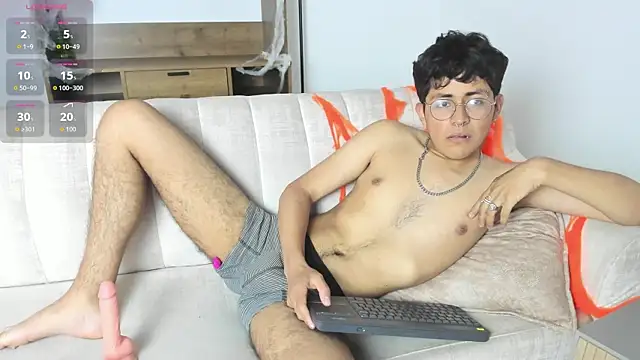 LustyGuy18 online show from 11-07-25, 10:21