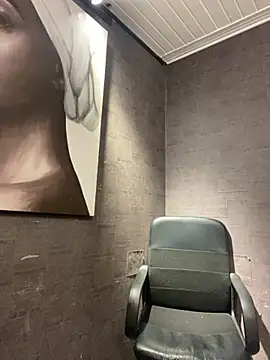 Snapshot of CelesteJones1 chatting on 12-17-25, 11:38 CelesteJones1 online show from 12-17-25, 11:38