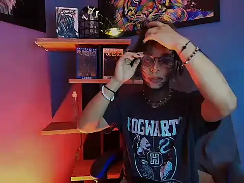 Snapshot of luxiel_ chatting on 02-03-26, 10:04 luxiel online show from 02-03-26, 10:04