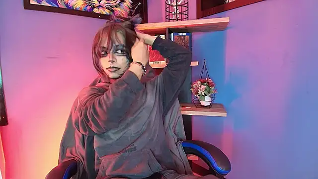 Snapshot of luxiel_ chatting on 02-26-26, 09:14 luxiel online show from 02-26-26, 09:14