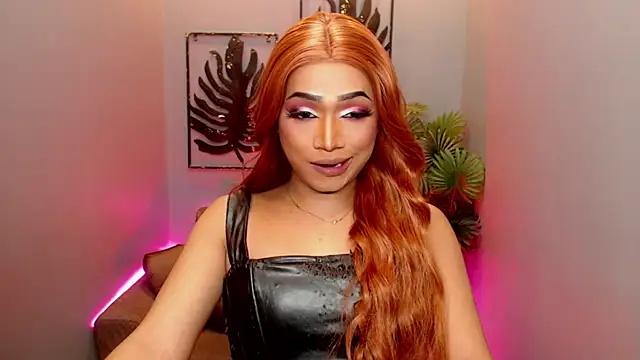 Snapshot of GwennGoddess chatting on 11-20-25, 09:09 GwennGoddess online show from 11-20-25, 09:09