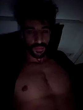 Snapshot of Pinosce6 chatting on 11-08-25, 02:06 Pinosce6 online show from 11-08-25, 02:06