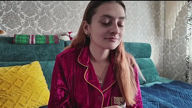 Snapshot of SweetLiaison chatting on 02-10-26, 09:02 SweetLiaison online show from 02-10-26, 09:02