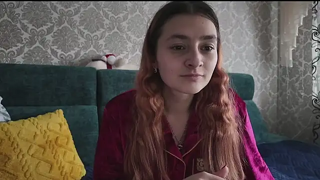 Snapshot of SweetLiaison chatting on 02-15-26, 01:52 SweetLiaison online show from 02-15-26, 01:52