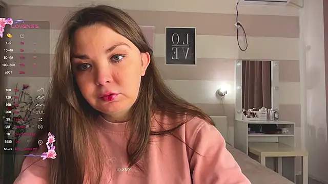 Snapshot of liliaMaivis chatting on 11-14-25, 06:17 liliaMaivis online show from 11-14-25, 06:17