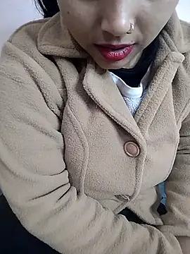 Snapshot of Sexy_Divya__ chatting on 01-14-26, 06:08 Sexy Divya online show from 01-14-26, 06:08