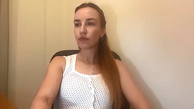 Snapshot of Nyxelia_ chatting on 12-16-25, 08:30 Nyxelia online show from 12-16-25, 08:30