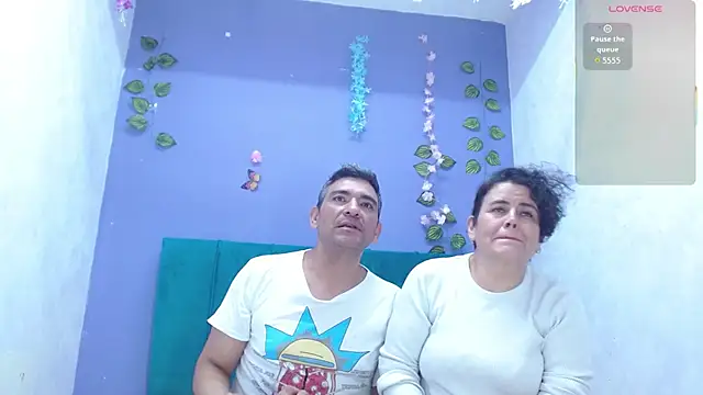 avictoriacruzcm online show from 11-08-25, 06:46