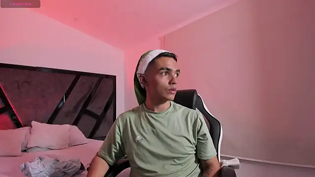 NicoKingg  online show from 12-16-25, 04:17