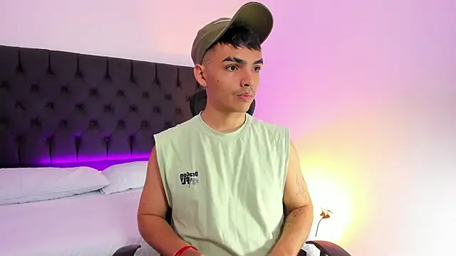 Snapshot of NicoKingg_ chatting on 01-19-26, 01:04 NicoKingg online show from 01-19-26, 01:04