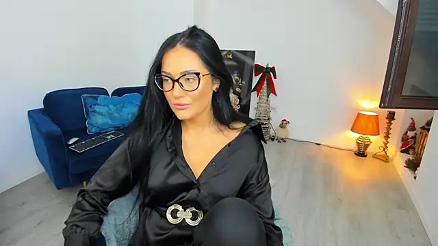 AnyaEvy online show from 11-28-25, 04:26