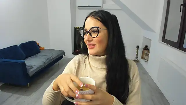 AnyaEvy online show from 12-23-25, 04:43