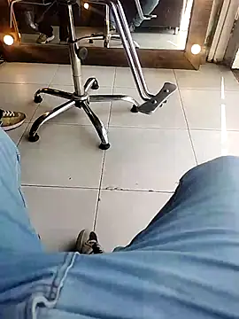 Snapshot of NestedReagent chatting on 02-10-26, 07:40 NestedReagent online show from 02-10-26, 07:40