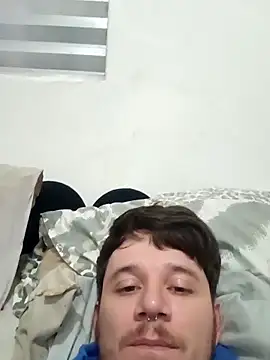 Snapshot of Muffyandkurt chatting on 11-08-25, 02:34 Muffyandkurt online show from 11-08-25, 02:34