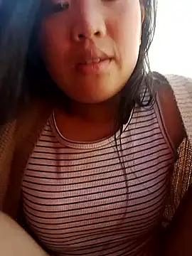 Snapshot of Yumiik2kk chatting on 11-30-25, 06:28 Yumiik2kk online show from 11-30-25, 06:28