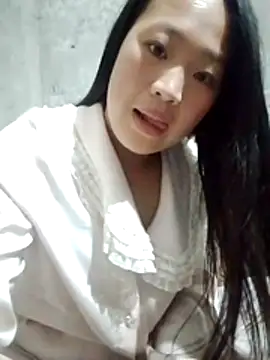 Snapshot of Yumiik2kk chatting on 12-14-25, 10:20 Yumiik2kk online show from 12-14-25, 10:20