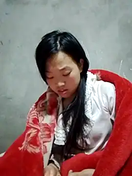 Snapshot of Yumiik2kk chatting on 12-14-25, 10:25 Yumiik2kk online show from 12-14-25, 10:25