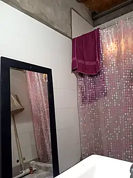 Snapshot of 1milfemma chatting on 11-14-25, 10:29 1milfemma online show from 11-14-25, 10:29