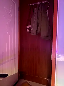 xoxo7799 online show from 12-16-25, 04:12